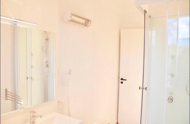 Beachfront Rooms มารีนาดีรากูซา ห้อง รูปภาพ